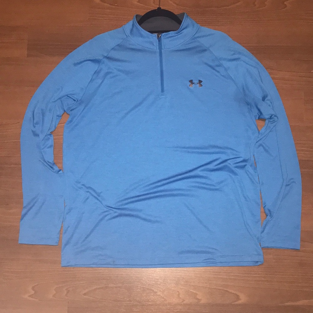 Under armor light weight running quarter zip up